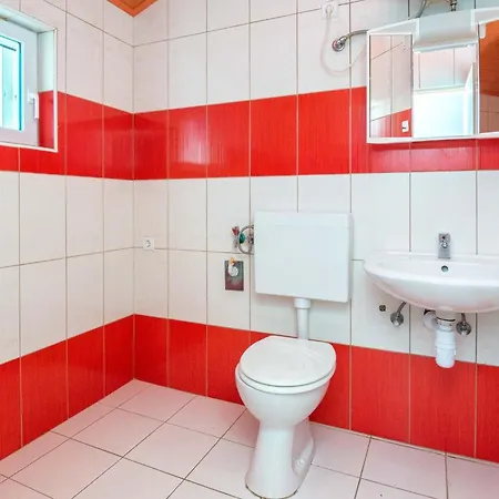 Kopi 1 By Interhome * ויר